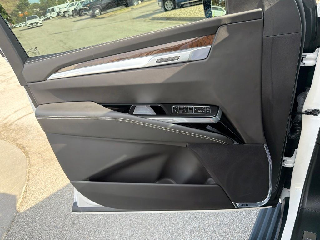 2025 Cadillac Escalade ESV Sport Platinum
