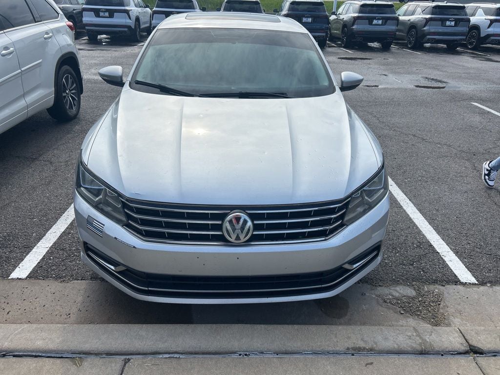2016 Volkswagen Passat 1.8T SE