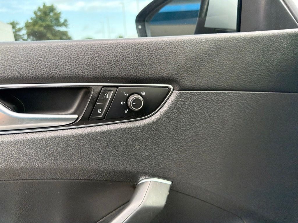 2016 Volkswagen Passat 1.8T SE