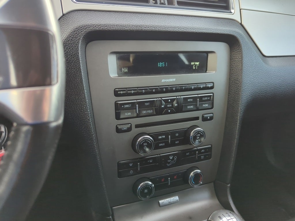 2012 Ford Mustang V6 Premium