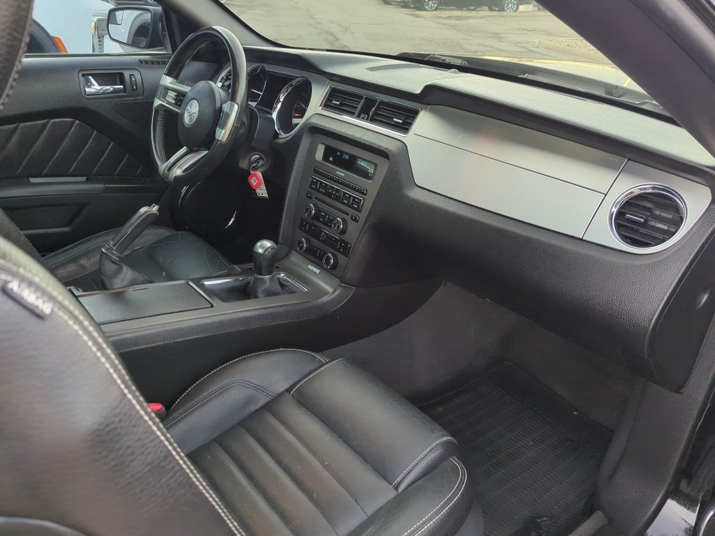 2012 Ford Mustang V6 Premium