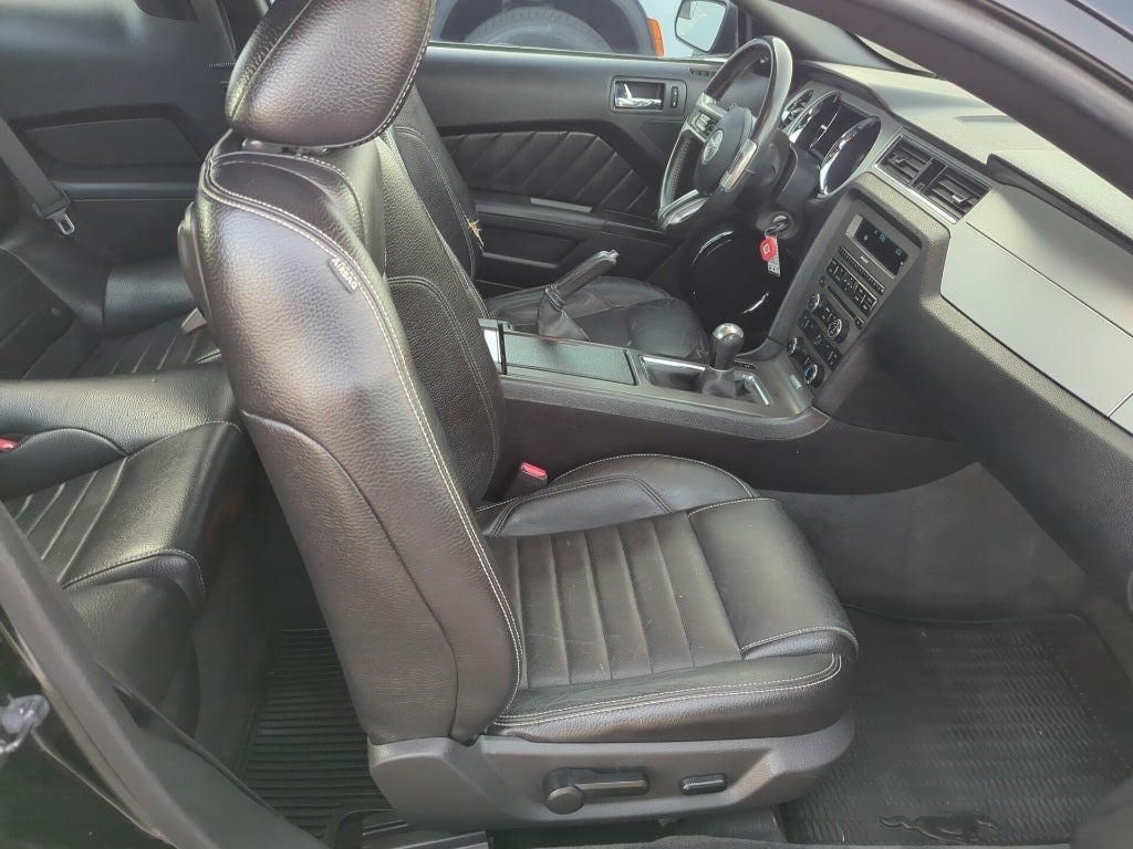 2012 Ford Mustang V6 Premium