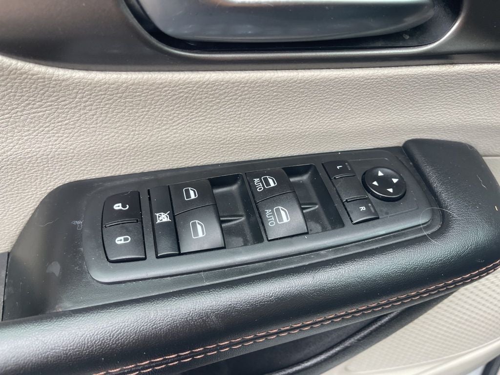 2020 Chrysler Pacifica Touring L