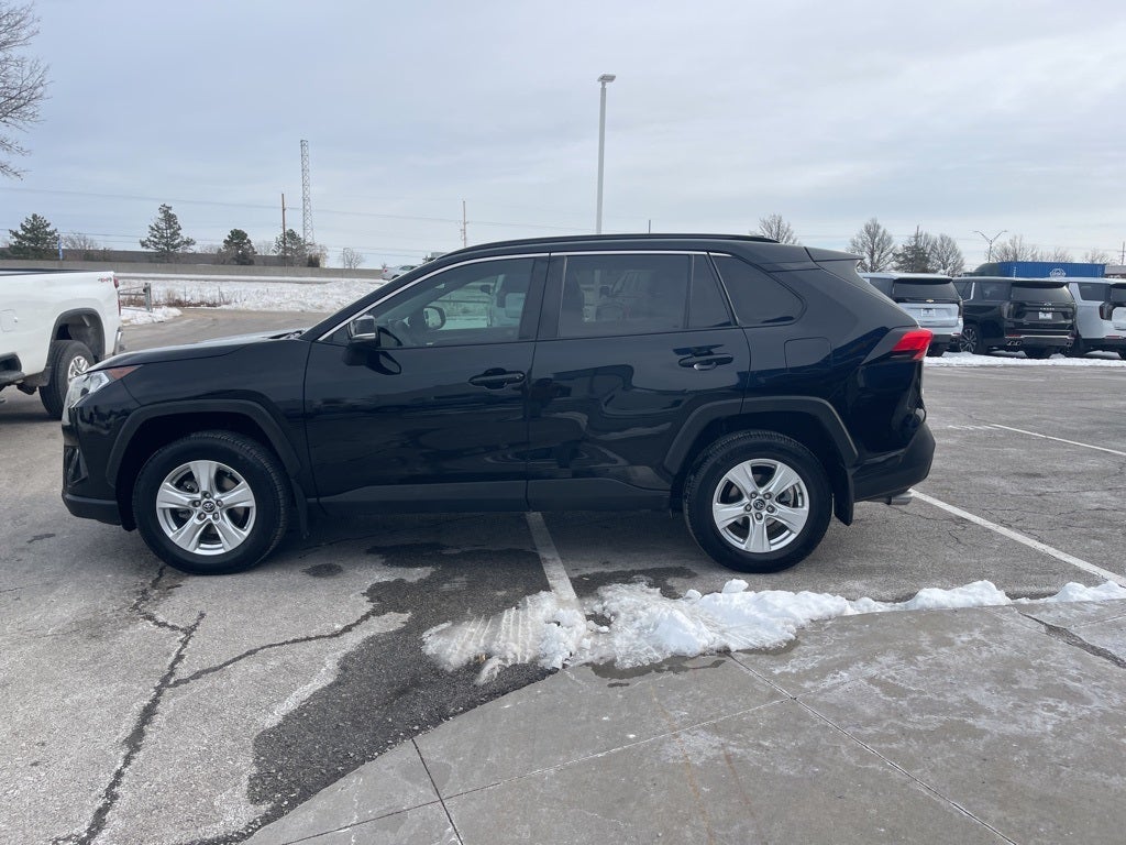 2020 Toyota RAV4 XLE