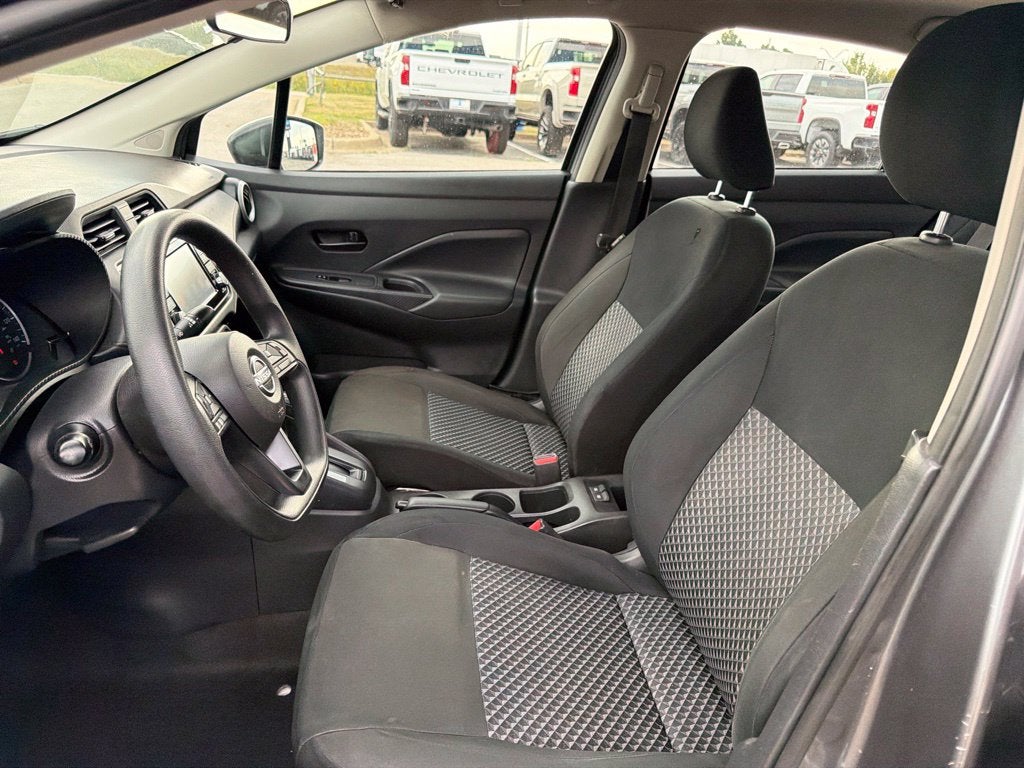 2024 Nissan Versa 1.6 S
