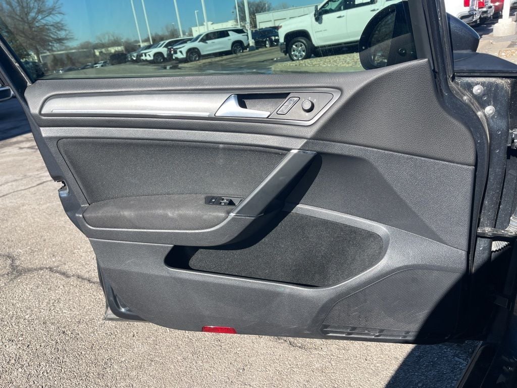 2019 Volkswagen Golf GTI 2.0T S