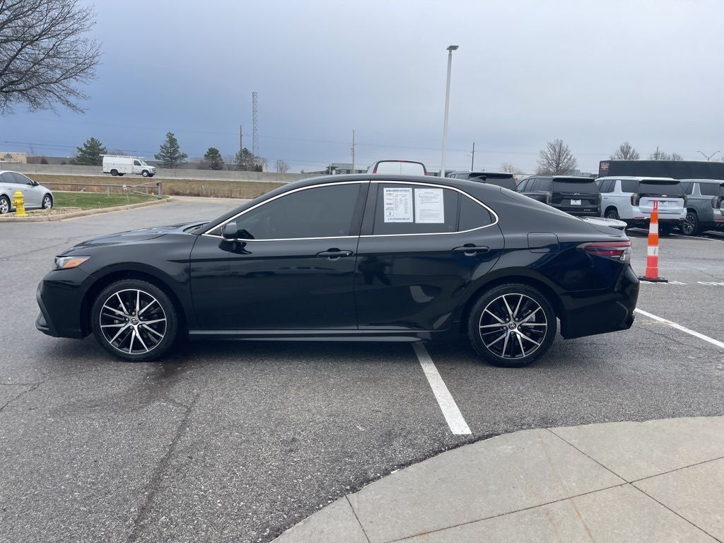 2023 Toyota Camry SE
