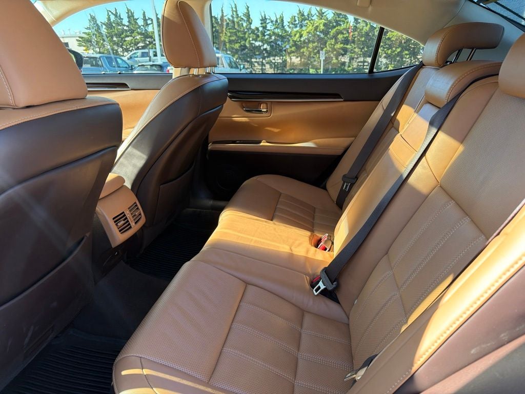 2016 Lexus ES 350