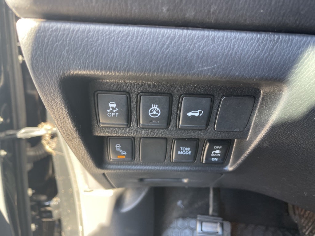 2020 Nissan Pathfinder SL Rock Creek Edition