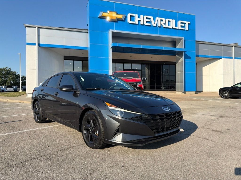 2022 Hyundai Elantra SEL