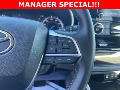 2022 Toyota Highlander Hybrid XLE