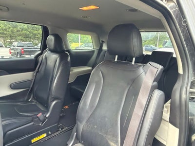 2022 Kia Carnival LXS