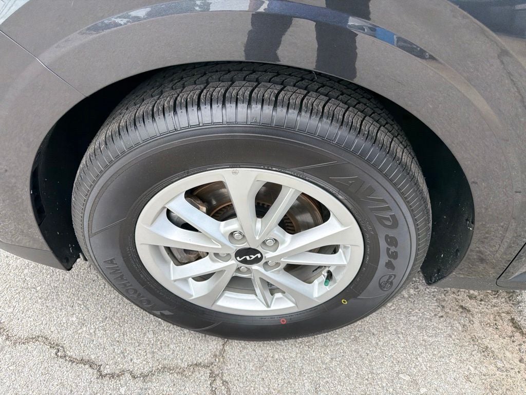 2022 Kia Carnival LXS