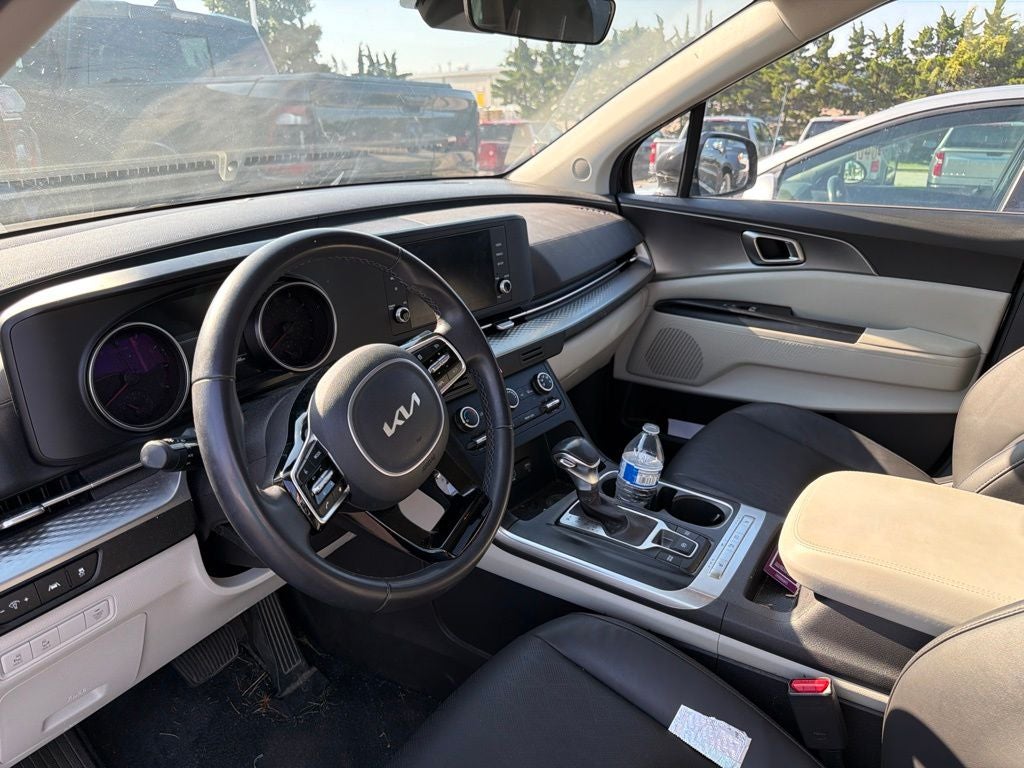 2024 Kia Carnival LX Seat Package