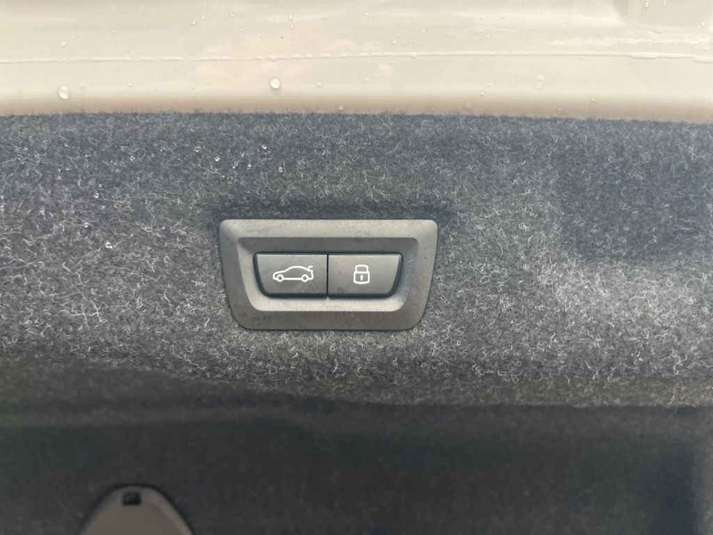 2025 BMW 5 Series 530i xDrive