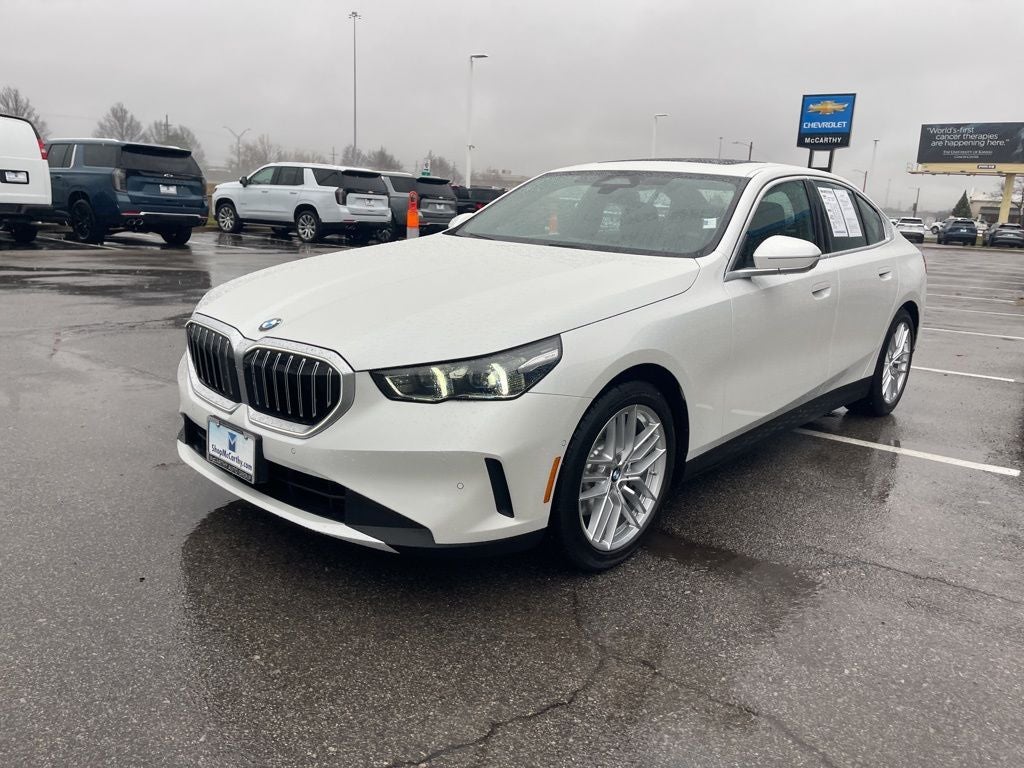 2025 BMW 5 Series 530i xDrive