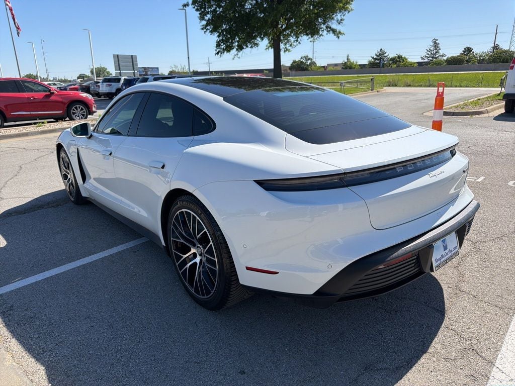 2022 Porsche Taycan Base