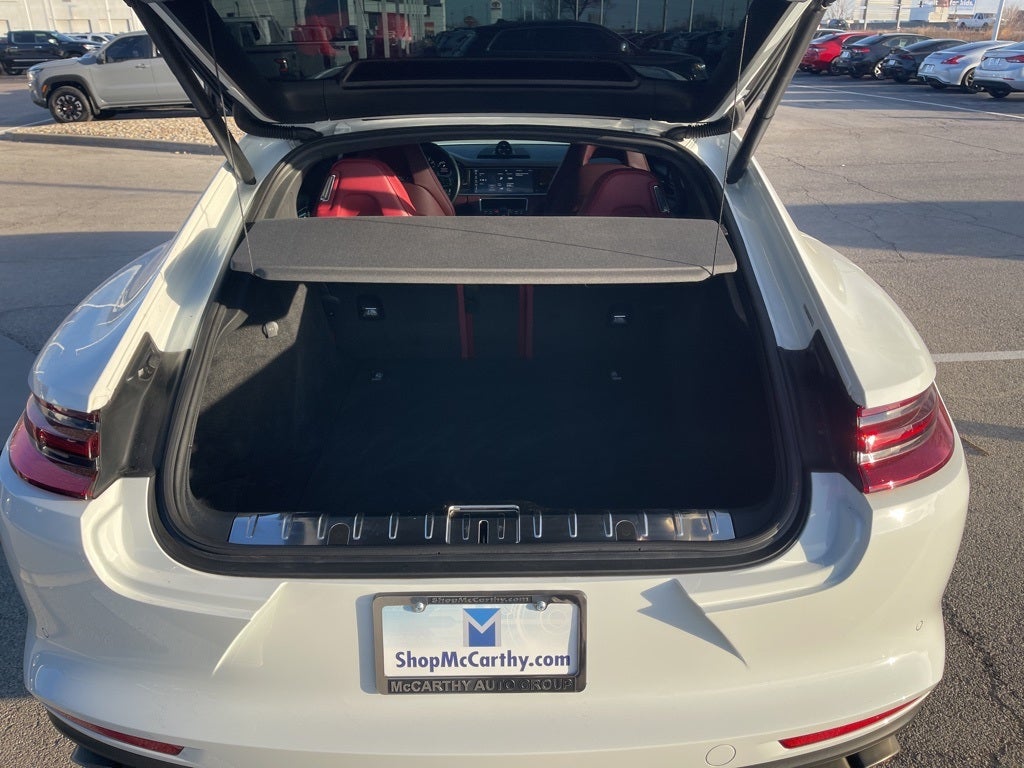 2018 Porsche Panamera Turbo