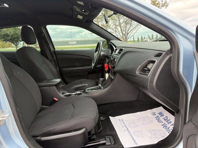 2014 Chrysler 200 Touring