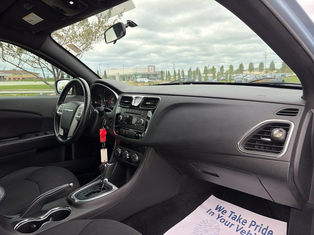 2014 Chrysler 200 Touring