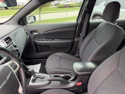 2014 Chrysler 200 Touring