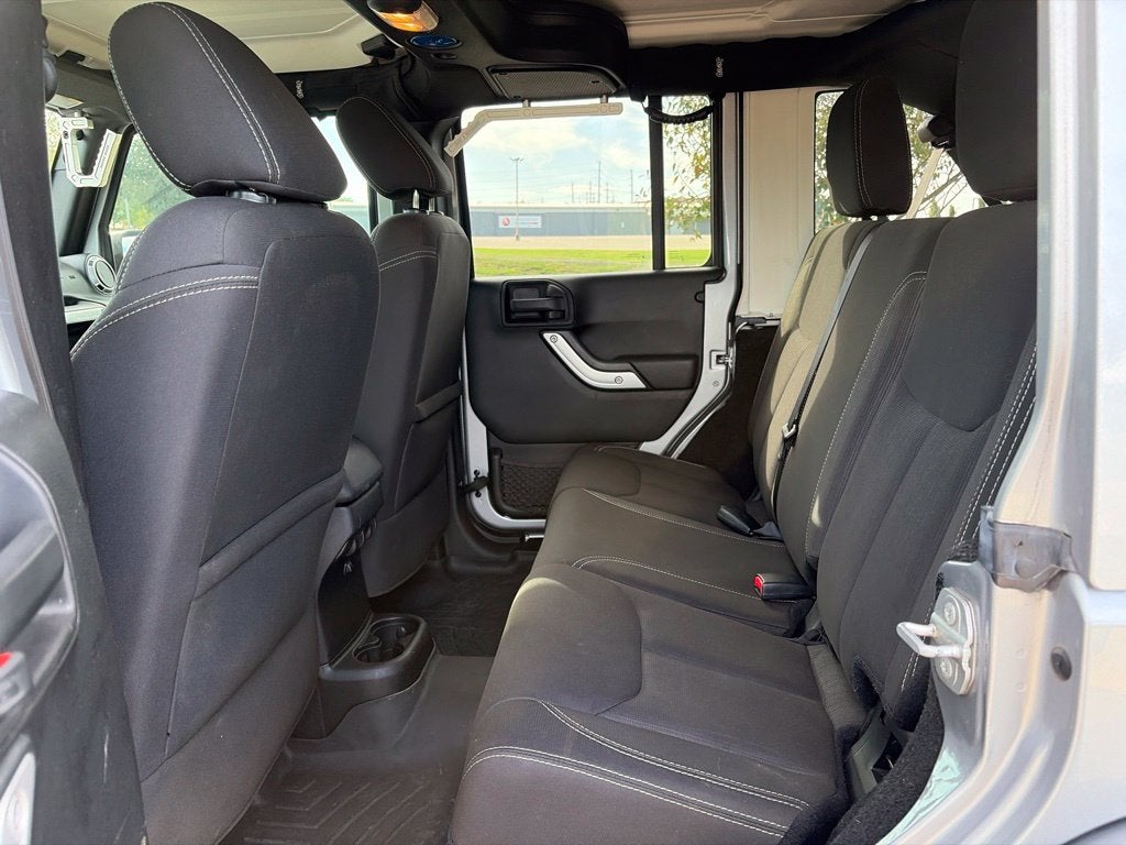 2016 Jeep Wrangler Unlimited Sahara