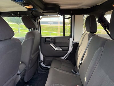2016 Jeep Wrangler Unlimited Sahara