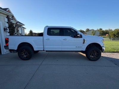 2022 Ford F-350SD Lariat