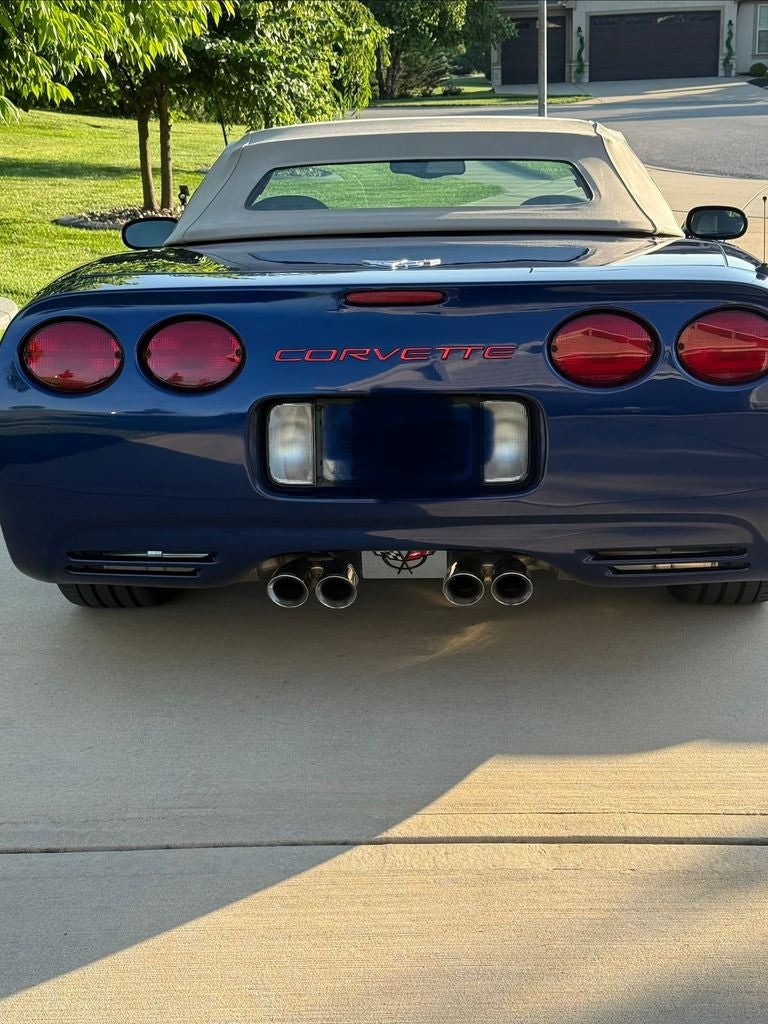 2004 Chevrolet Corvette Base