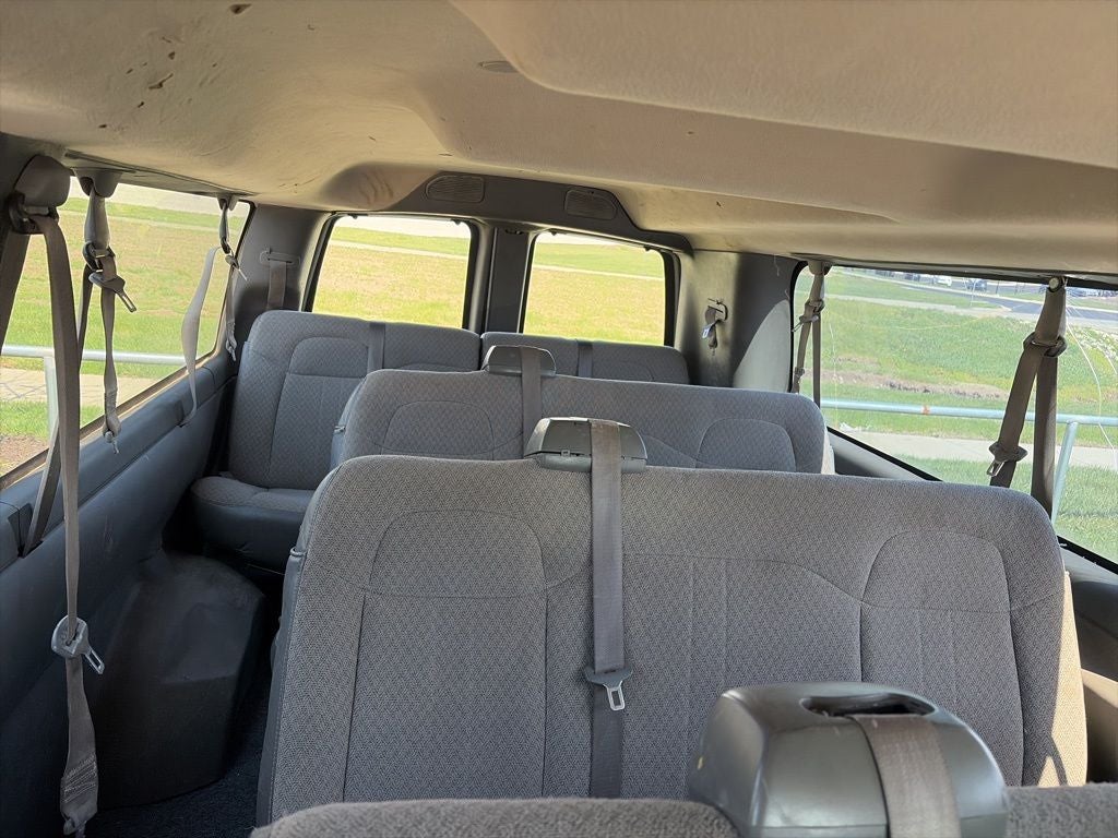 2017 Chevrolet Express 3500 LT Passenger