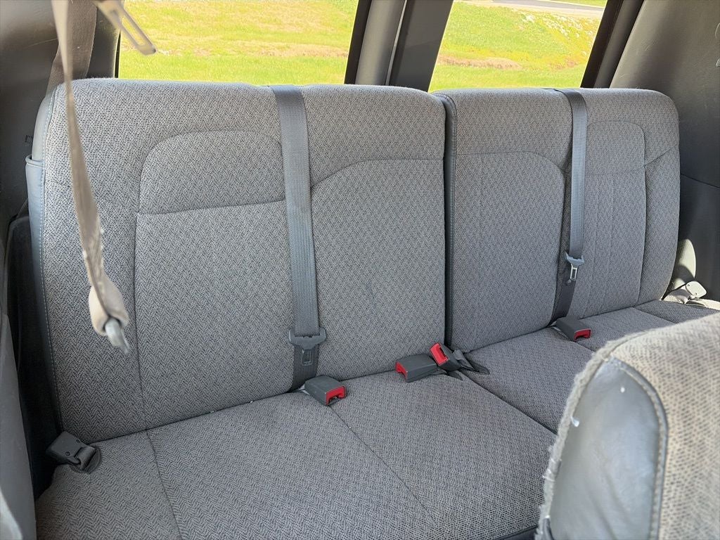 2017 Chevrolet Express 3500 LT Passenger