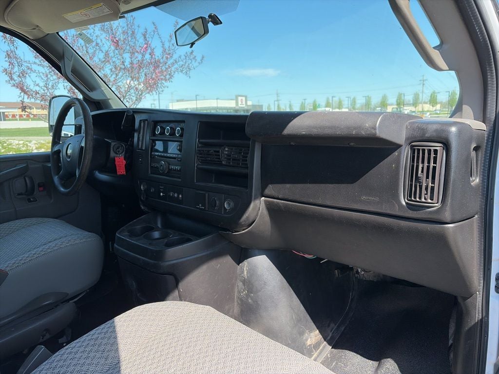 2017 Chevrolet Express 3500 LT Passenger