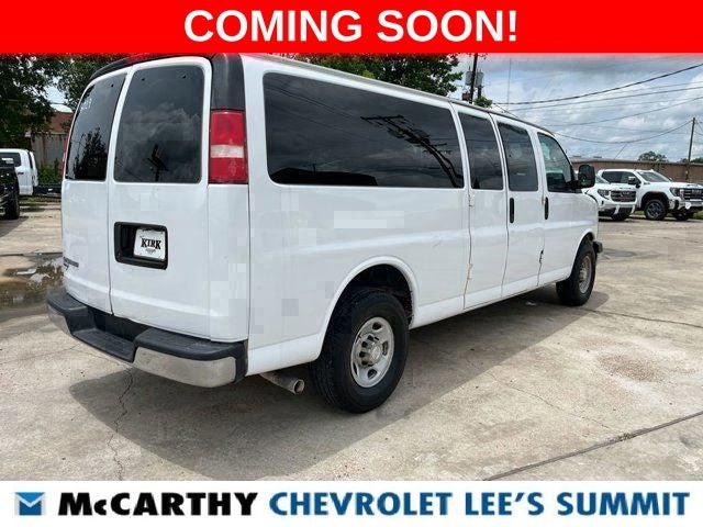 2017 Chevrolet Express 3500 LT Passenger