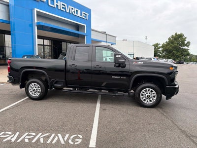 2026 Chevrolet Silverado 2500HD Custom