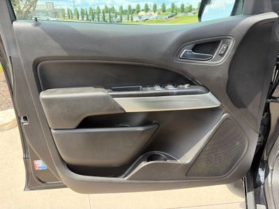 2017 Chevrolet Colorado LT