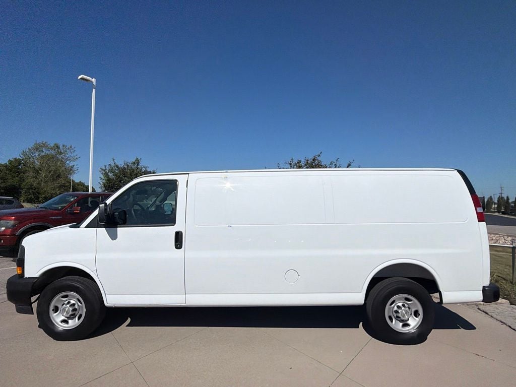 2025 Chevrolet Express 2500 Work Van Cargo