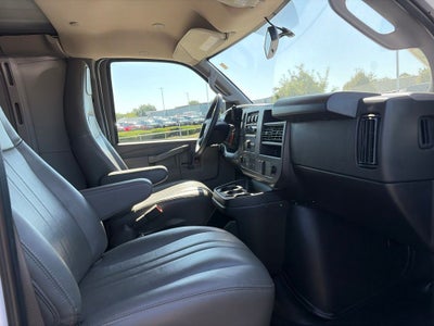 2025 Chevrolet Express 2500 Work Van Cargo