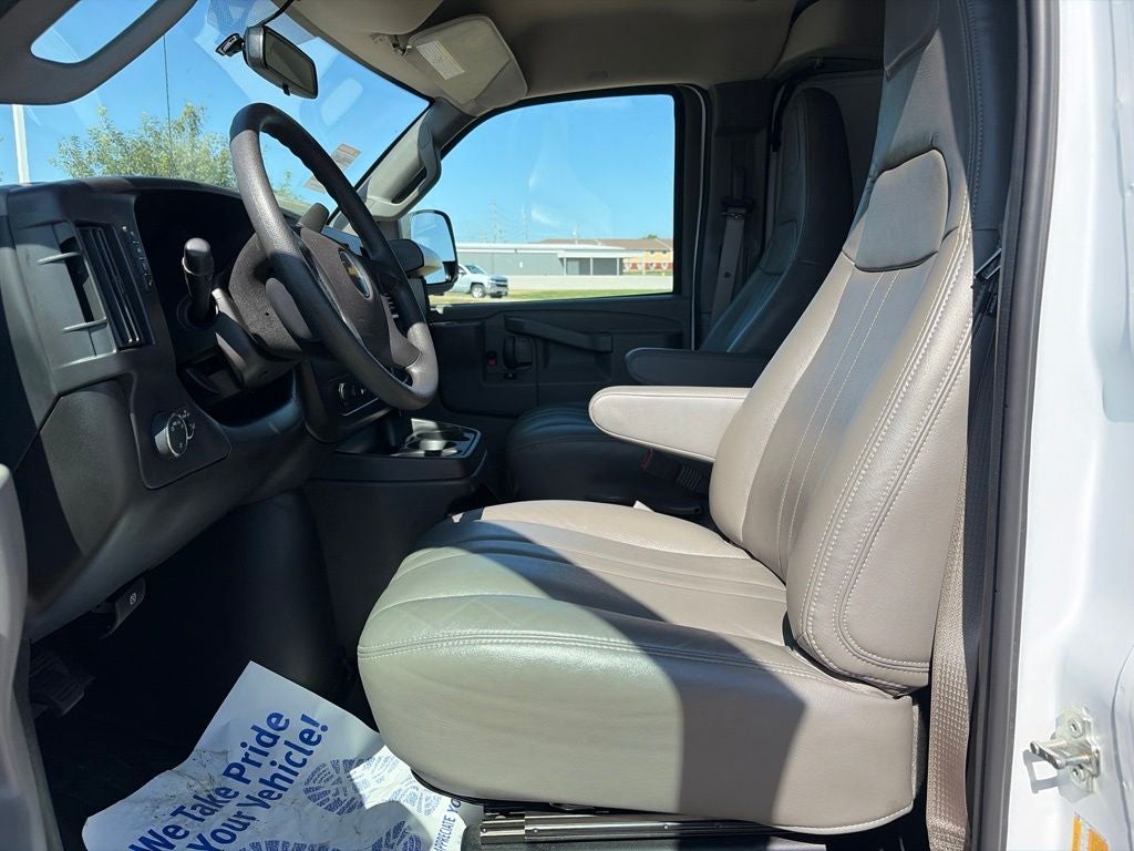 2025 Chevrolet Express 2500 Work Van Cargo