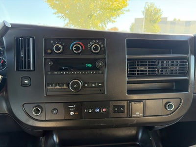 2024 Chevrolet Express 2500 Work Van Cargo