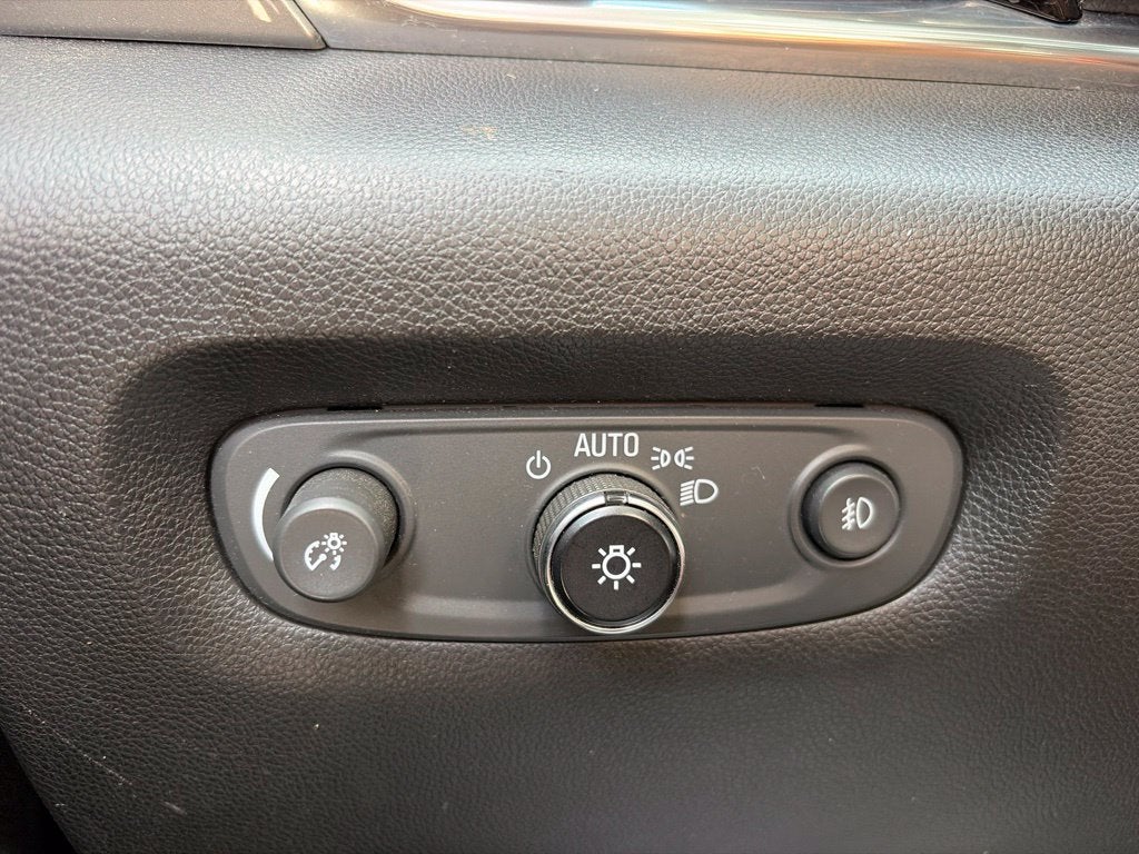 2018 Chevrolet Traverse LT Cloth w/1LT