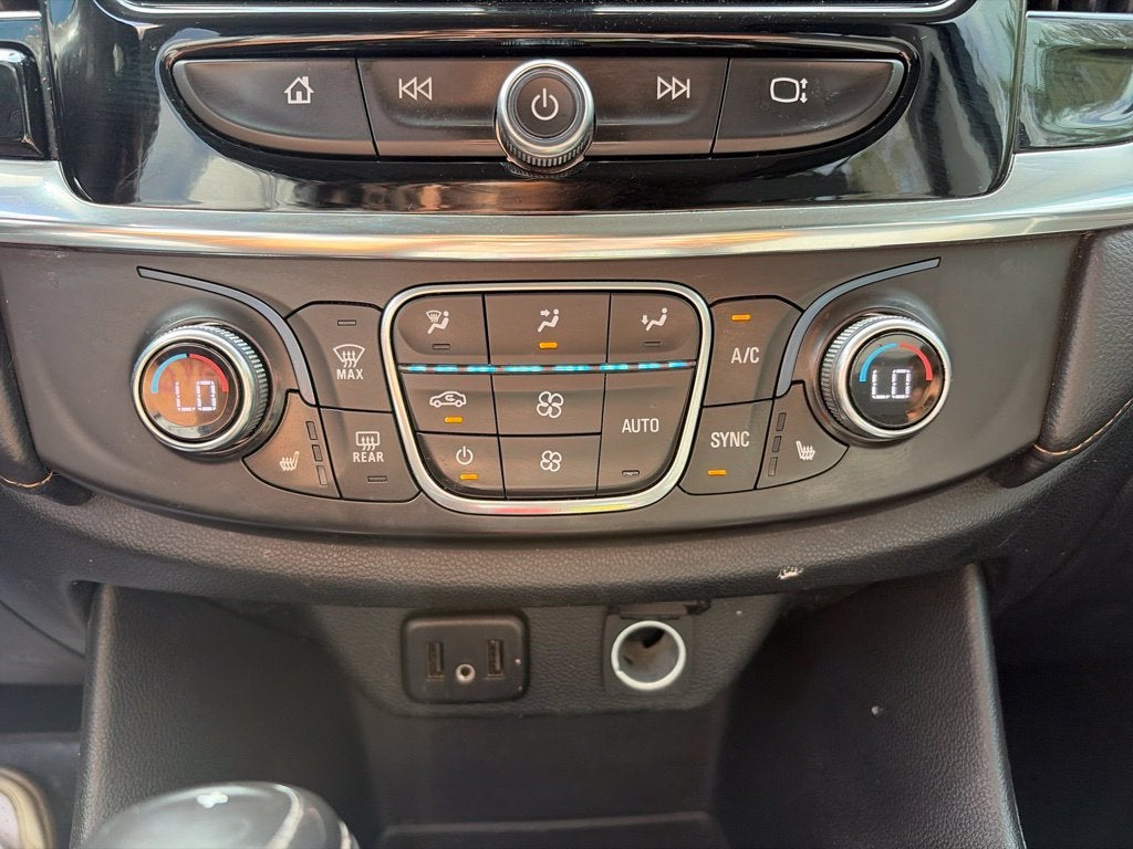 2018 Chevrolet Traverse LT Cloth w/1LT