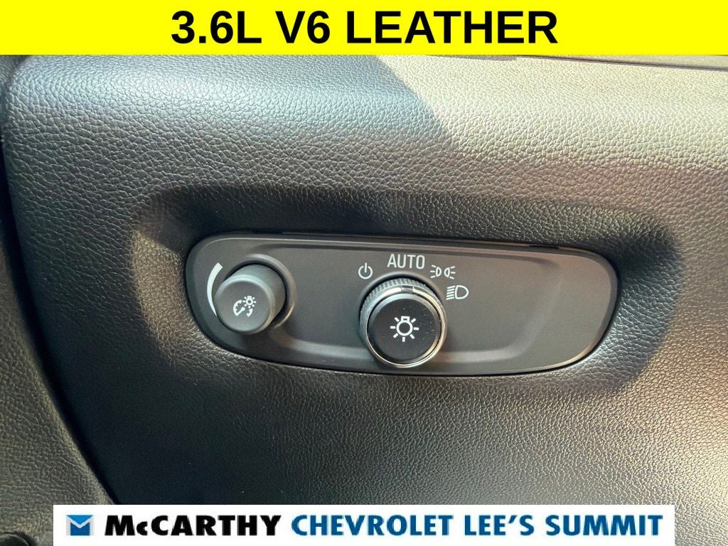 2023 Chevrolet Traverse LT Leather