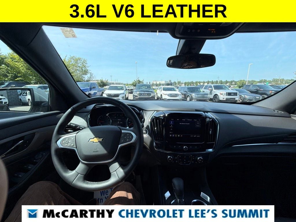 2023 Chevrolet Traverse LT Leather