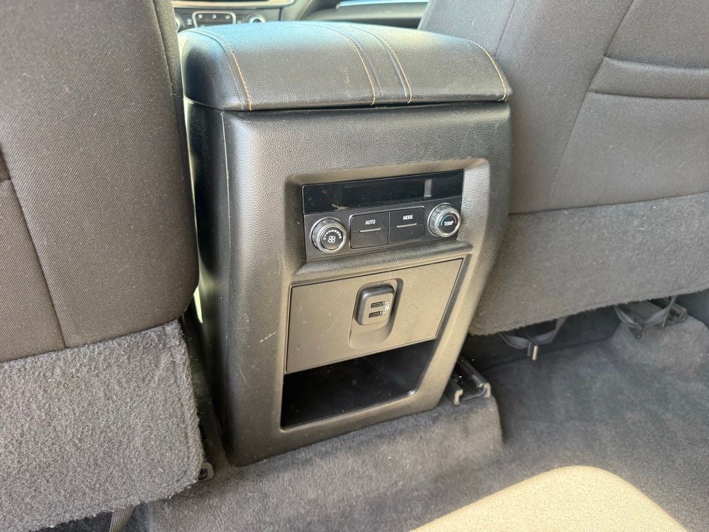 2019 Chevrolet Traverse LT Cloth w/1LT