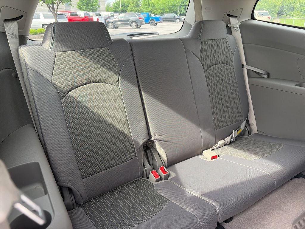 2015 Chevrolet Traverse LS