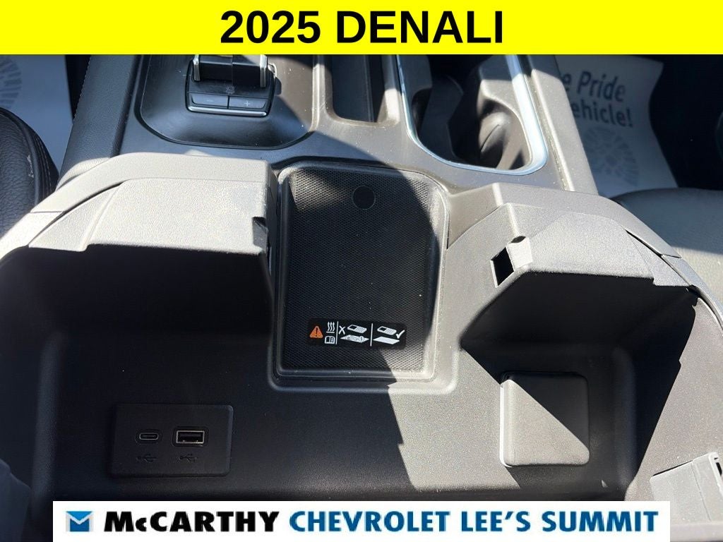 2025 GMC Sierra 3500HD Denali