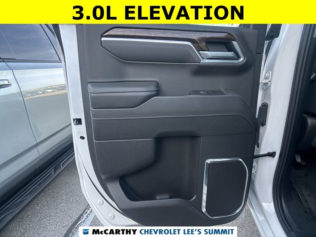 2025 GMC Sierra 1500 Elevation