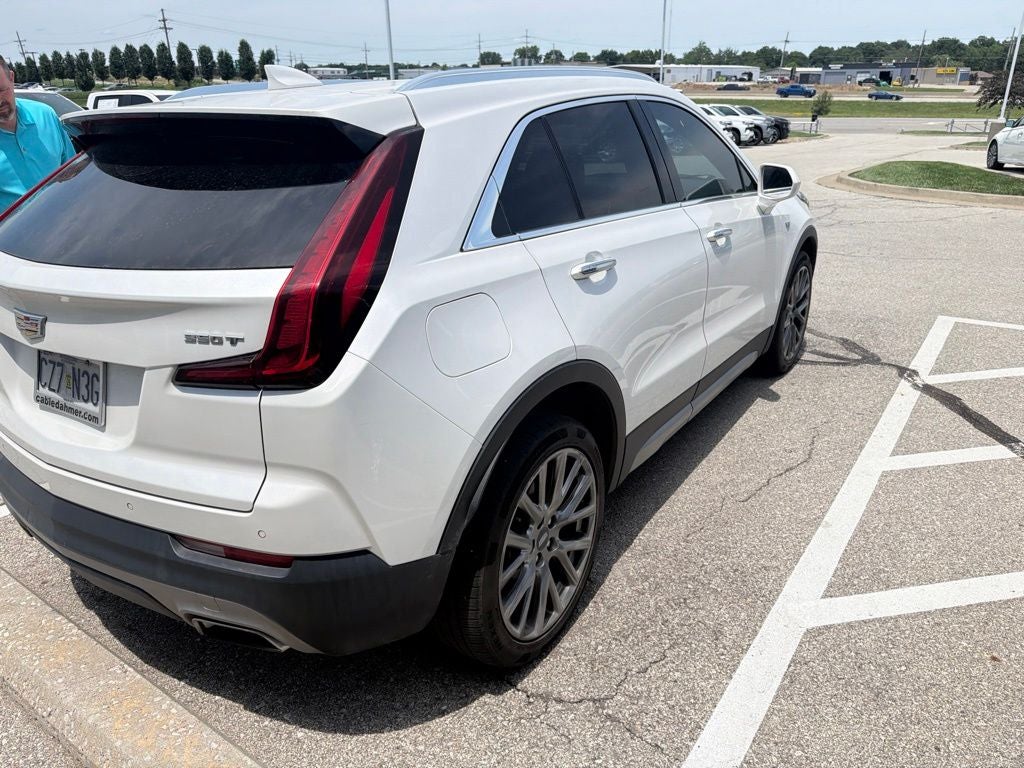 2020 Cadillac XT4 Premium Luxury