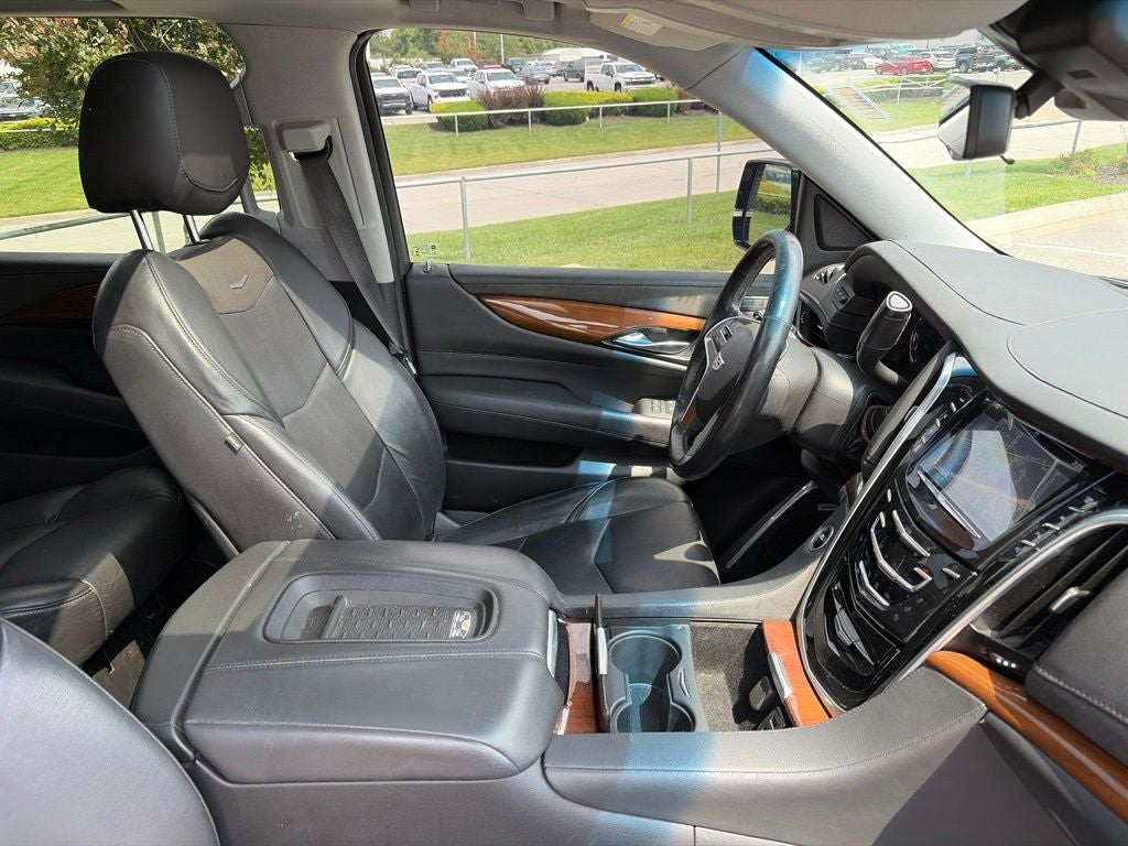 2020 Cadillac Escalade ESV Luxury