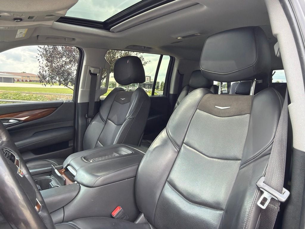 2020 Cadillac Escalade ESV Luxury